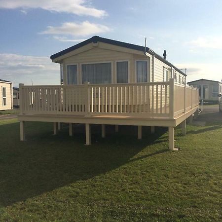 M68 3 Bedroom, 6 Berth Caravan Sand Le Mere Tunstall  Экстерьер фото