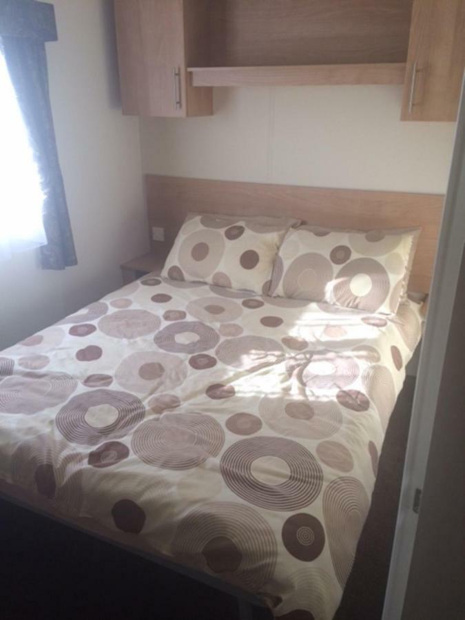 M68 3 Bedroom, 6 Berth Caravan Sand Le Mere Tunstall  Экстерьер фото